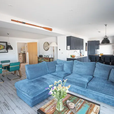 Holiday home Upper House